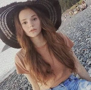 Meet your Posher, Eilaf